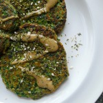 spinaziekoekjes tahini dressing