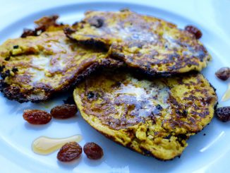 arepa di pampuna pompoen pannenkoeken met speculaaskruiden en rozijnen