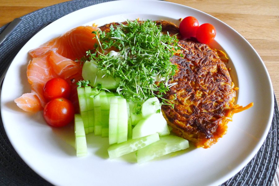 Zoete aardappel rösti met zalm, koolhydraatarm recept ~ minder koolhydraten, maximale smaak ~ www.con-serveert.nl