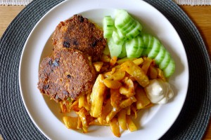 fish and chips koolhydraatarme visburgers met knolselderij friet