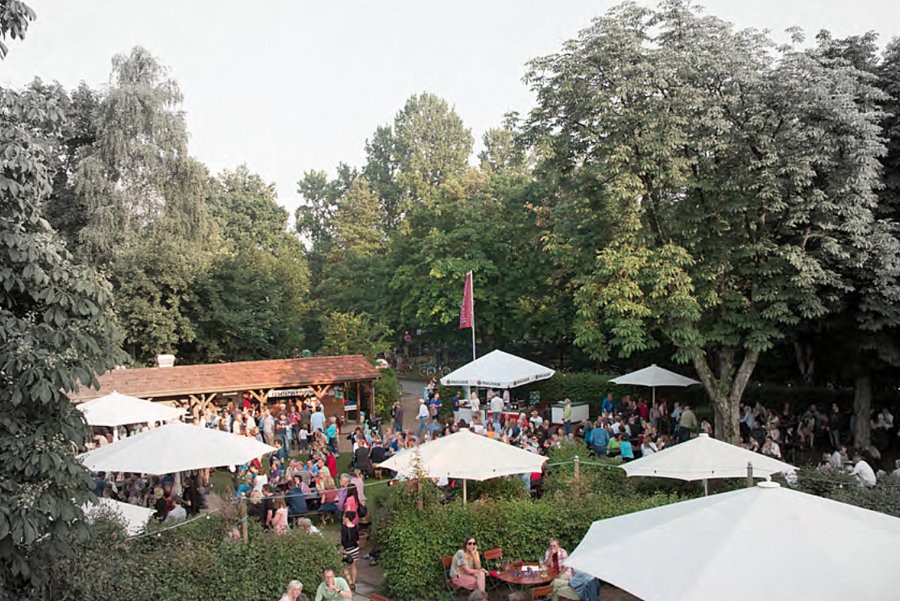 haus am walde bremen met biergarten