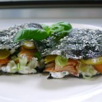 nori sandwich met warm gerookte zalm