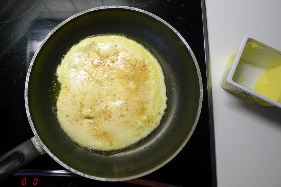 koolhydraatarme pannenkoek in de pan