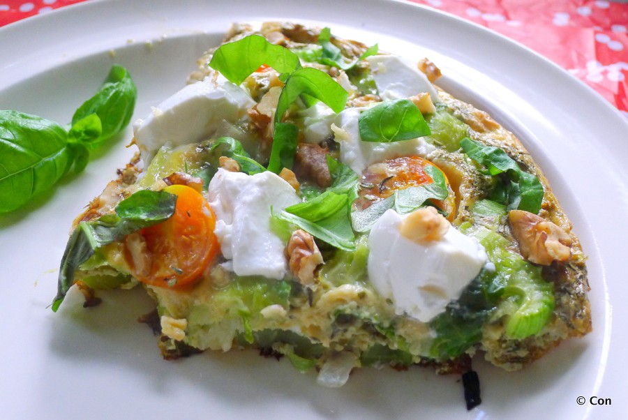 Frittata met spruitjes, tomaat en geitenkaas