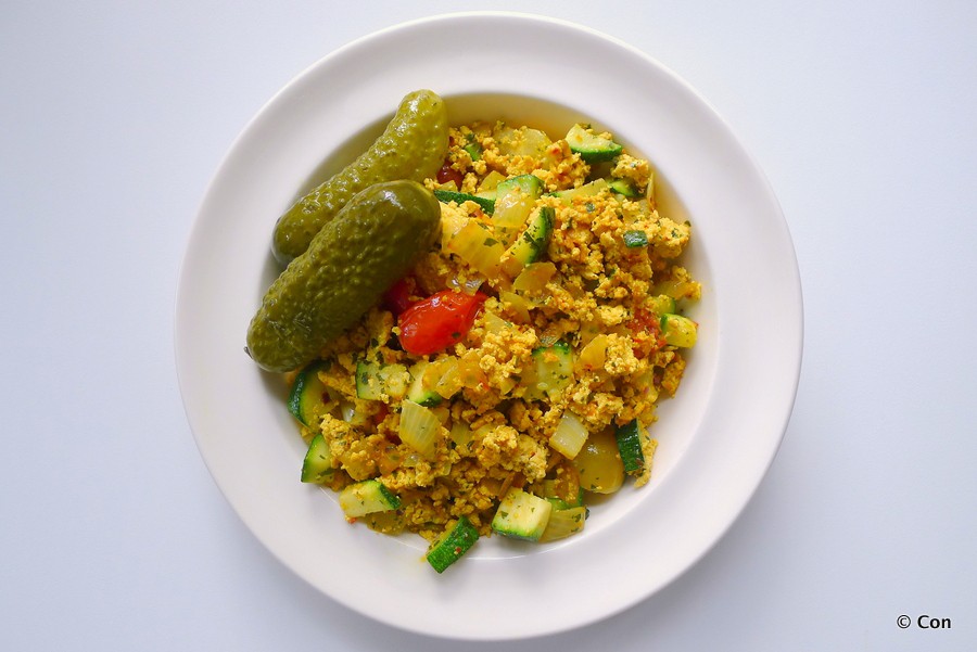 scrambled tofu roerei groenten