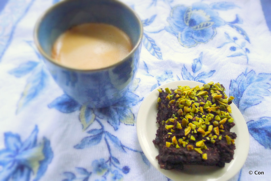 Zwarte bonen brownies met banaan