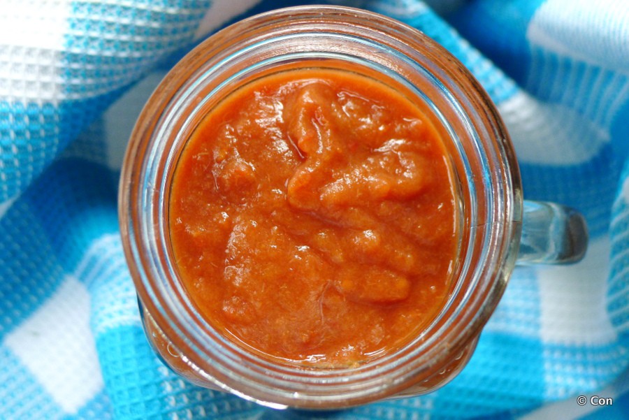 tomaten rabarber saus glas