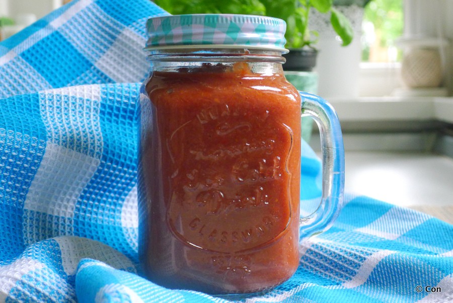 Tomaten rabarber saus of rabarberketchup