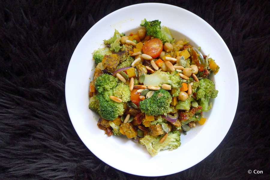 Italiaanse roerbakschotel met tempeh