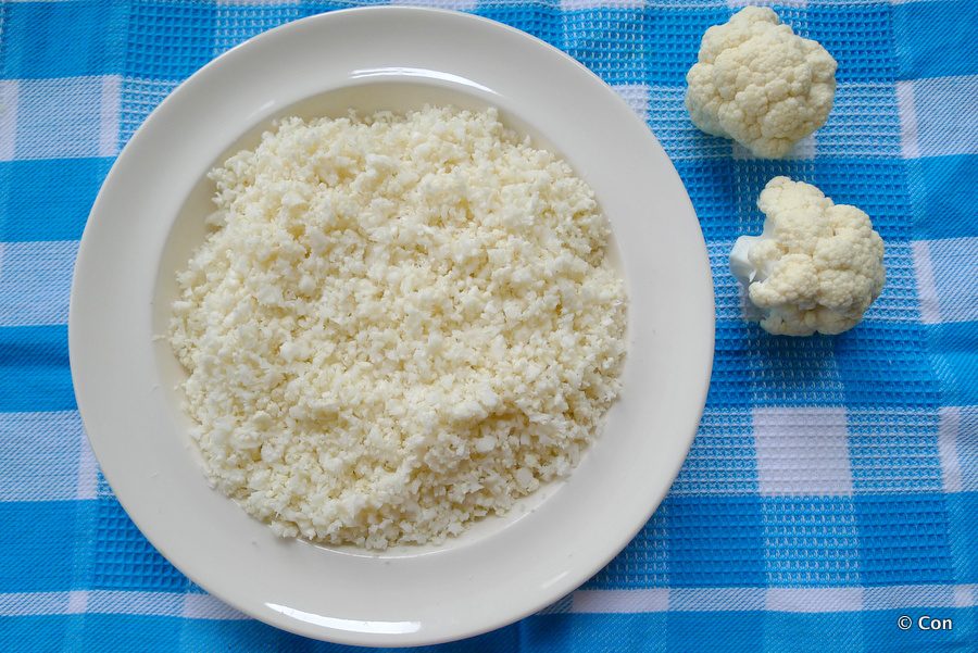 Koolhydraatarme rijst van fijngemalen bloemkool