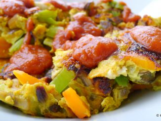 foe yong hai met zoetzure saus
