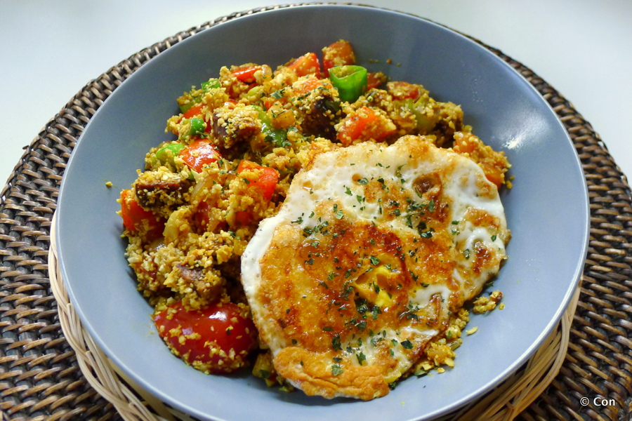 Bloemkool nasi  – vegetarische Nasi Goreng