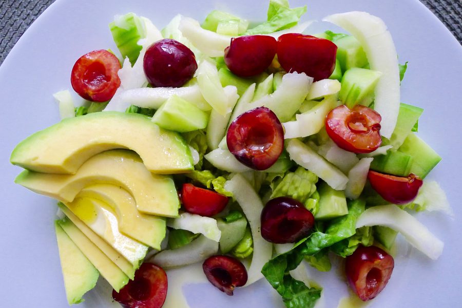 Romaine salade met koolrabi en kersen recept ~ minder koolhydraten, maximale smaak ~ www.con-serveert.nl