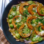 Frittata met pompoen en spruitjes recept - koolhydraatarm genieten begint bij Con-serveert.nl