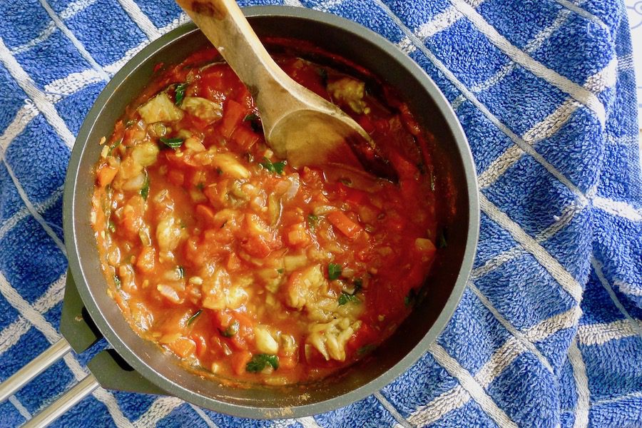 Imam bayıldı, Turkse gevulde aubergines recept ~ minder koolhydraten, maximale smaak ~ www.con-serveert.nl