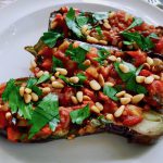 Imam bayıldı, Turkse gevulde aubergines recept ~ minder koolhydraten, maximale smaak ~ www.con-serveert.nl