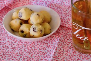 Cookie dough balletjes recept, ketogeen, koolhydraatarm ~ minder koolhydraten, maximale smaak ~ www.con-serveert.nl