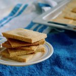 Keto amandelcrackers recept ~ minder koolhydraten, maximale smaak ~ www.con-serveert.nl