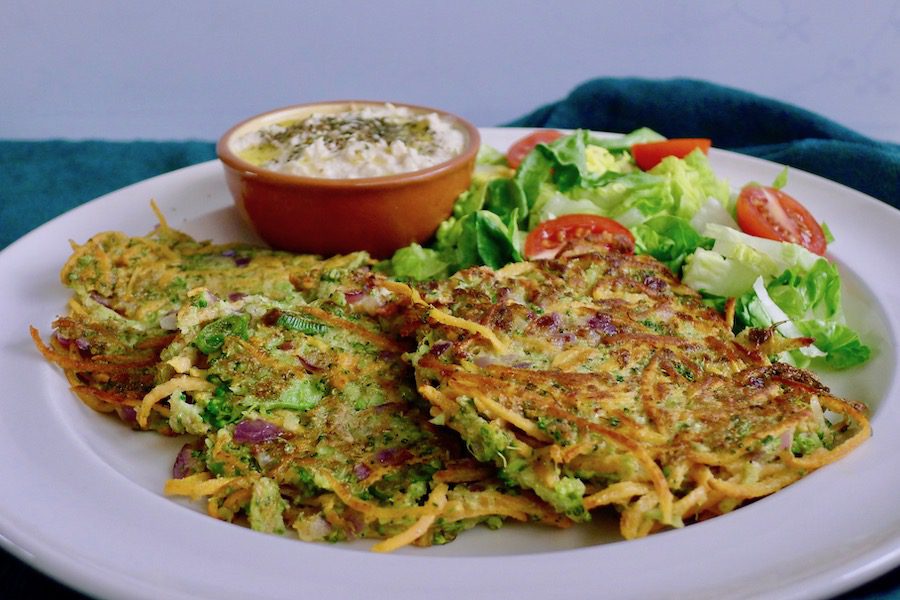 Broccoli zoete aardappel fritters recept ~ minder koolhydraten, maximale smaak ~ www.con-serveert.nl