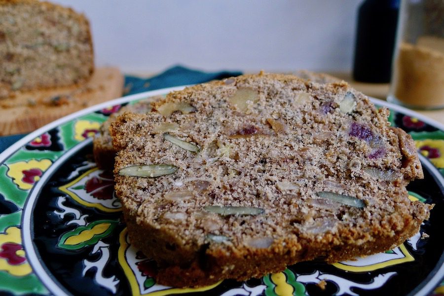 Speculaas bananenbrood, vegan en koolhydraatbeperkt recept ~ minder koolhydraten, maximale smaak ~ www.con-serveert.nl