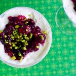 Zoete geitenkaas mousse met geroosterde cranberries en bosbessen recept ~ minder koolhydraten, maximale smaak ~ www.con-serveert.nl