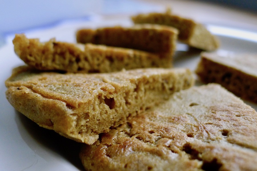 Hembasha, teffbrood recept uit Ethiopië / Eritrea - vegetarisch koolhydraatarm genieten begint bij www.con-serveert.nl