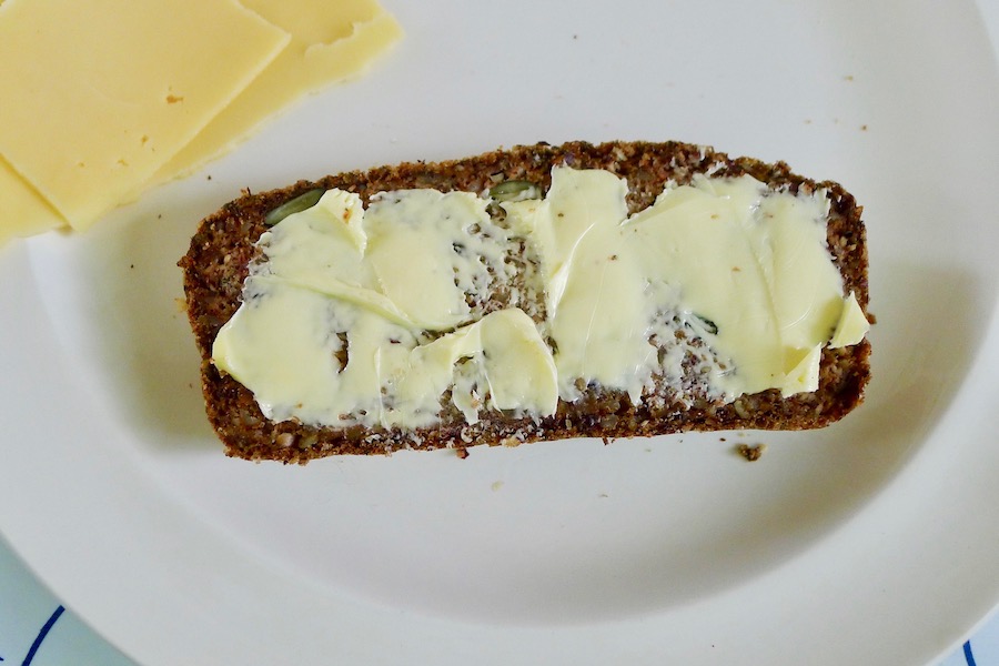 Boekweit-amandelbrood, glutenvrij recept ~ minder koolhydraten, maximale smaak ~ www.con-serveert.nl