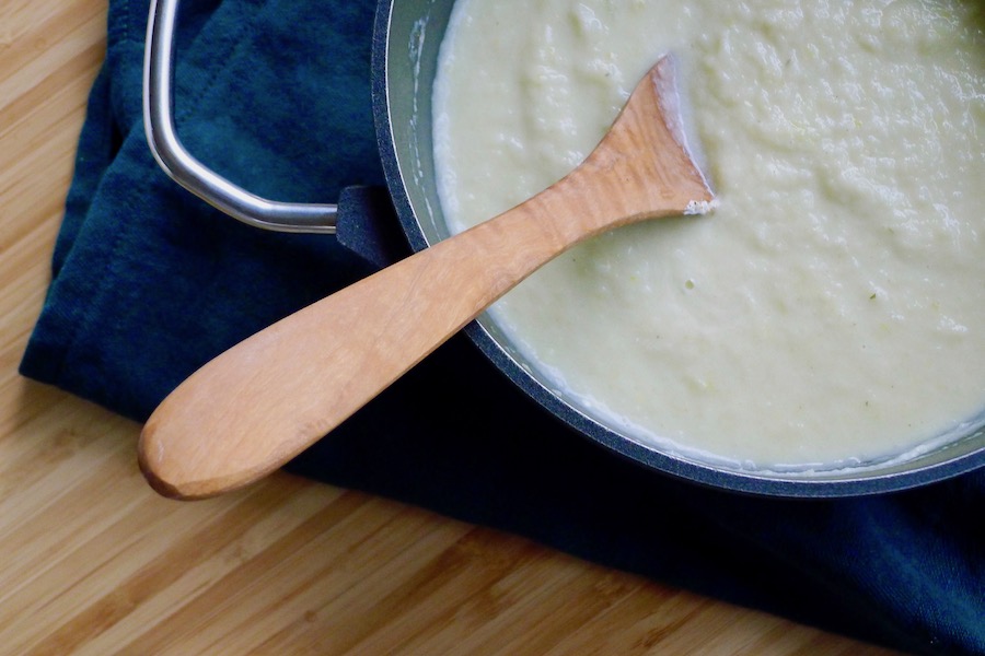 Vichyssoise soep, vegetarisch recept ~ minder koolhydraten, maximale smaak ~ www.con-serveert.nl