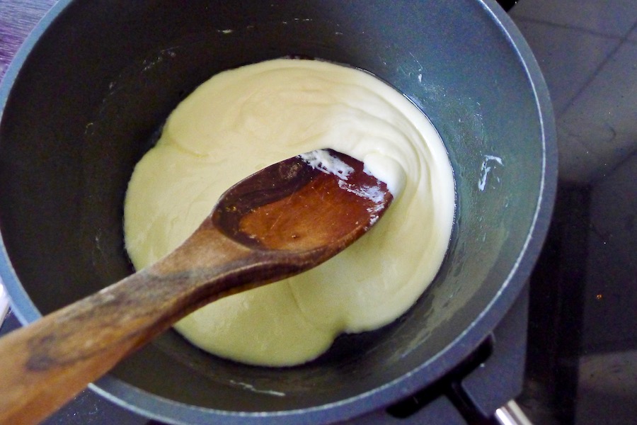 Koolhydraatarme brezel broodjes recept ~ minder koolhydraten, maximale smaak ~ www.con-serveert.nl