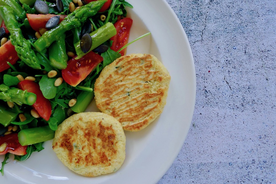 Ricotta burgers, keto recept ~ minder koolhydraten, maximale smaak ~ www.con-serveert.nl