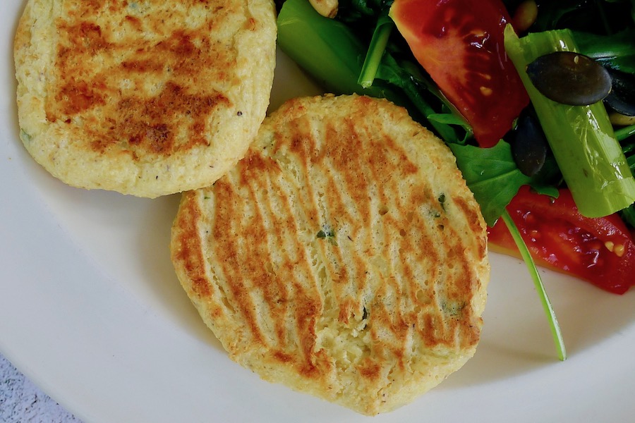 Ricotta burgers, keto recept ~ minder koolhydraten, maximale smaak ~ www.con-serveert.nl