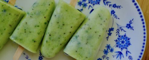 Komkommer ijsjes met kiwi en citroen