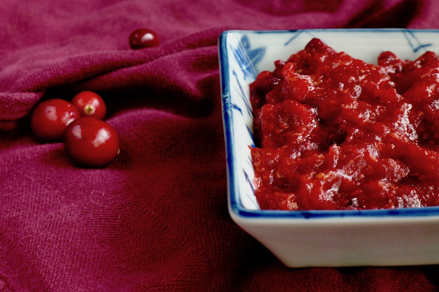 Koolhydraatarme cranberrysaus met mosterd recept ~ minder koolhydraten, maximale smaak ~ www.con-serveert.nl