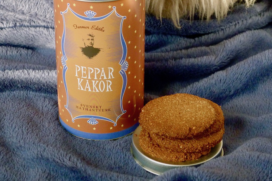 Pepparkakor (Zweedse peperkoekjes), keto, glutenvrij en vegan recept ~ minder koolhydraten, maximale smaak ~ www.con-serveert.nl