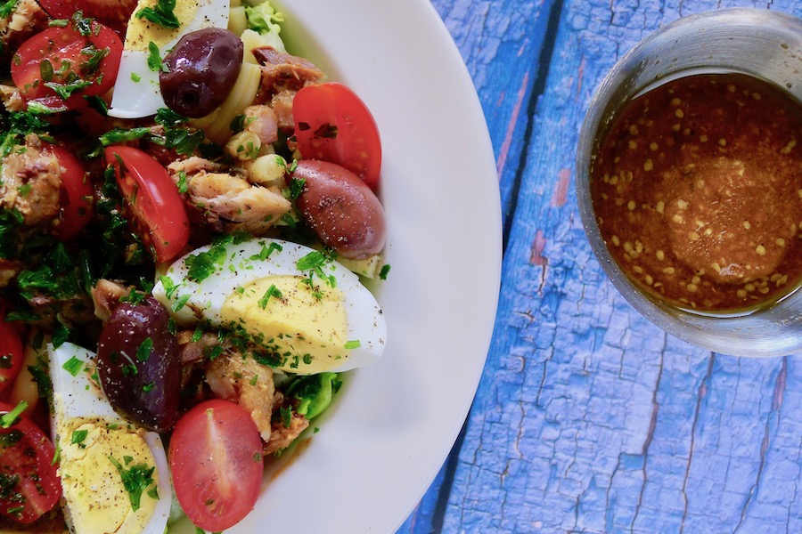 Salade Nicoise met boterbonen en sardientjes. koolhydraatarm recept - koolhydraatarm genieten begint bij con-serveert.nl