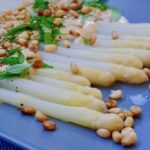 Asperges met tahinsaus recept - koolhydraatarm genieten begint bij con-serveert.nl