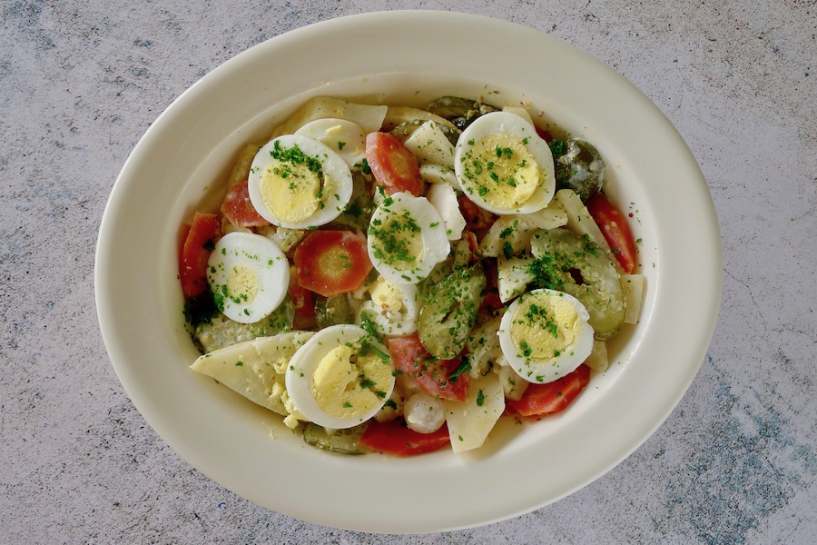 Duitse "valse" aardappelsalade, koolhydraatarm recept - koolhydraatarm genieten begint bij Con-serveert.nl