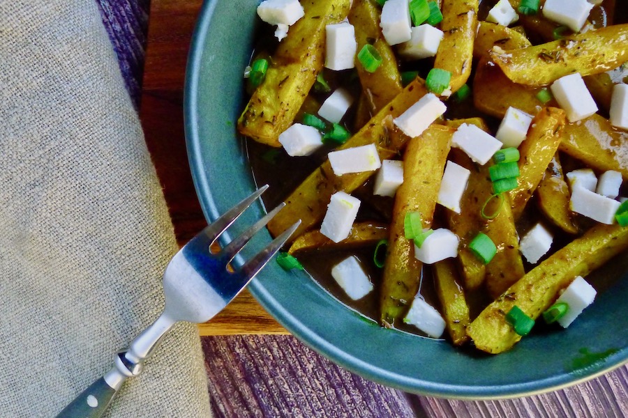 Koolraap friet à la poutine