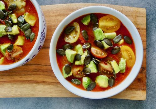 Tomaten paprika gazpacho, koolhydraatarm recept - koolhydraatarm genieten begint bij www.con-serveert.nl